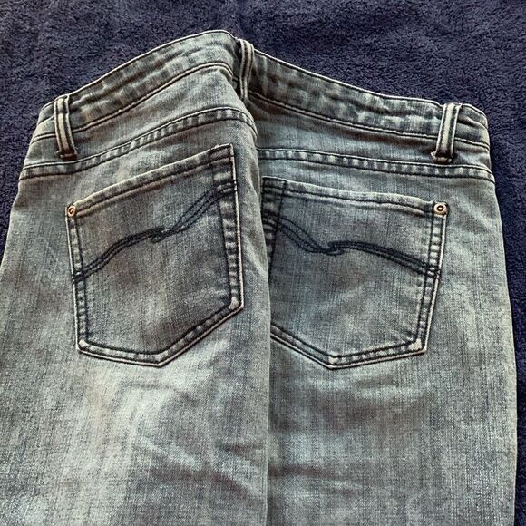 Size 14 stretch Christopher and Banks capris denim - Picture 5 of 5